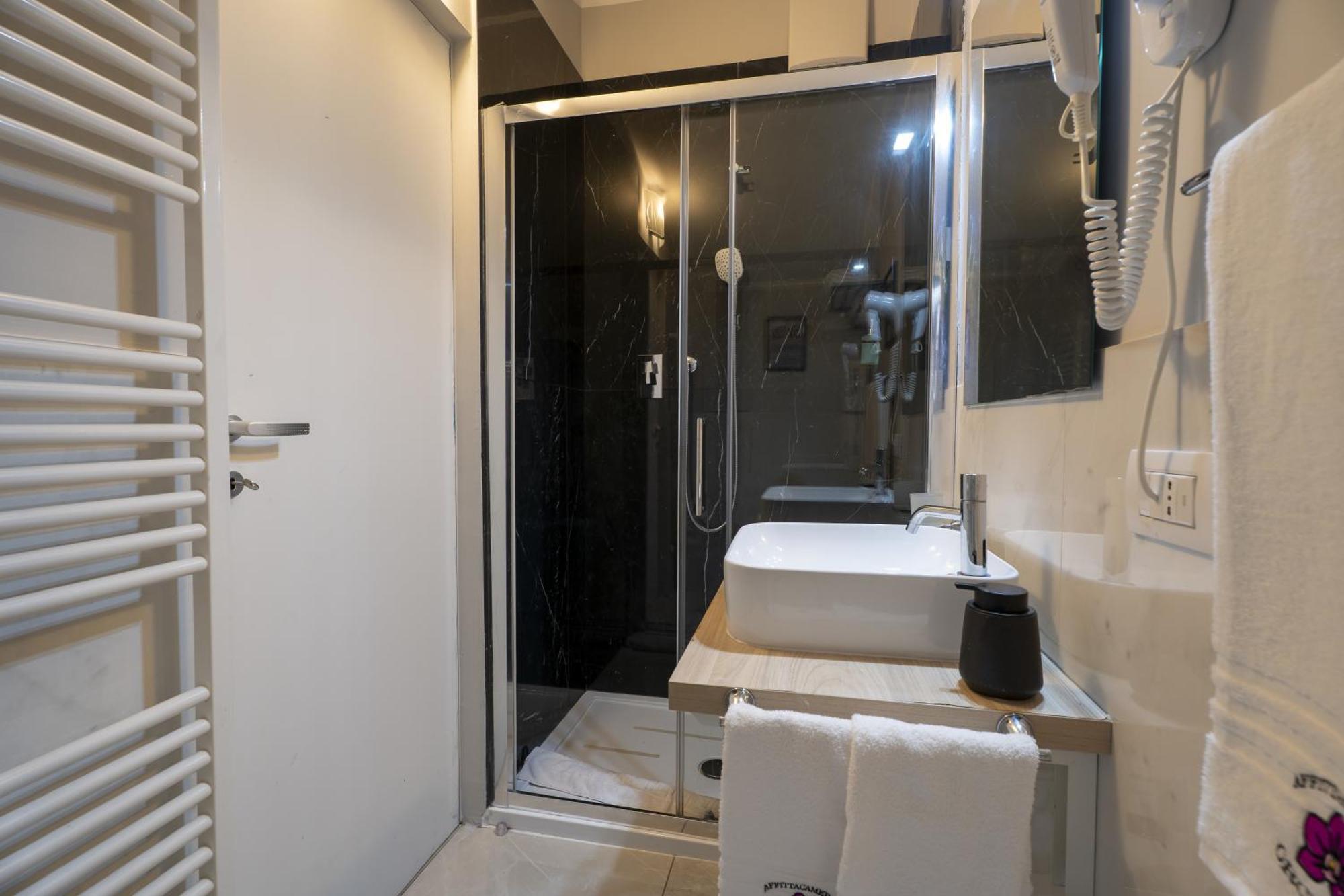 Affittacamere Orchidea For Tourists Hesperia Hosp Модена Екстериор снимка